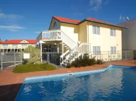BK's Fountain Court Motel