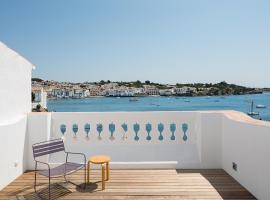 Centric Townhouse with Sea view - casa marta, villa in Cadaqués