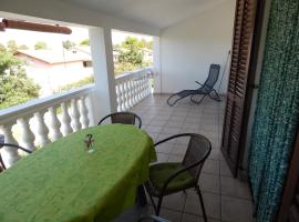 Apartmani Nin, hotel in Nin