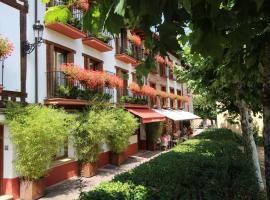 Apartamentos Turísticos Ezcaray, hotel near Sagarroya ll, Ezcaray