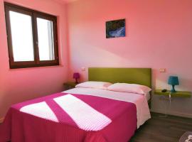 Country House Torrenera, hotel con estacionamiento en Morro dʼOro