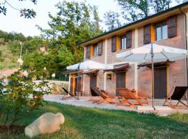 Agriturismo di Paterno, hotel v destinaci Sarzana