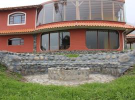 Barro Lodge: Pujilí'de bir dağ evi