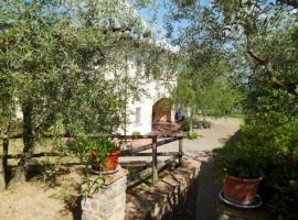 Casa le Betulle, parkolóval rendelkező hotel Montespertoliban