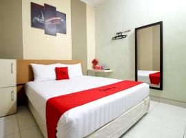 RedDoorz near Adisucipto Airport 3, rum i privatbostad i Yogyakarta