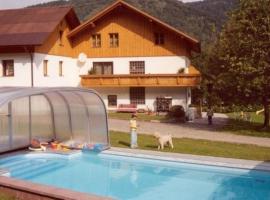 Pension Bernhards, hotel in Engelhartszell