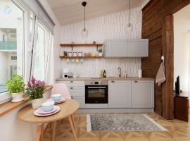 Cute apartment, next to old town, with free parking