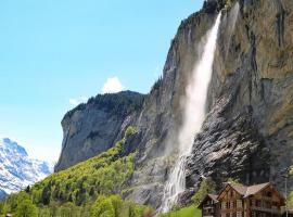 Breathtaking Waterfall Apartment, viešbutis mieste Lauterbrunenas