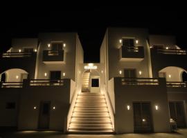 Theasis Luxury Suites, hotel with parking in Schinoussa