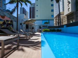 Santa Inn Hotel, hotel in Balneário Camboriú