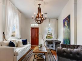 Modern Victorian House With Relaxing Courtyard, hotel near Bywater Historic District, New Orleans