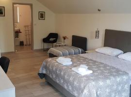 KE-TO Zagreb Airport Rooms, hotell i Velika Gorica