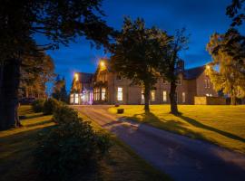 Ledgowan Lodge Hotel, hotel with parking in Achnasheen