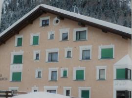 Curtins 16, hotell i Pontresina