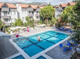 Reis Thermal Otel، فندق في باموكالي