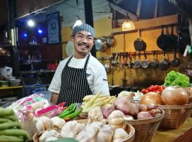 PP Red Tuna Hut, hotel in Phi Phi Islands