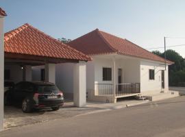 Vivenda Maria da Nazaré, מלון ליד Pataias Train Station, Picamilho