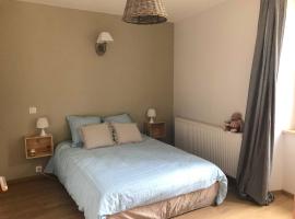 La cabine de Loire, beach hotel in Saint-Satur