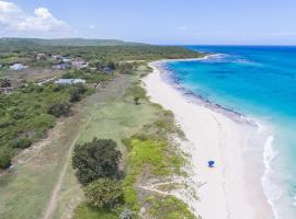 Beach Palms Villa, hotel em Silver Sands