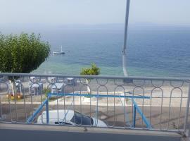 Antonys Apartment Sea View II (1st floor), beach rental in Tyros