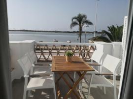 Apartamentos en Paseo Maritimo, hotel near Nueva Umbria Naturist Beach, El Rompido