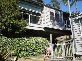 The Beach Hut Avoca Beach NSW, casa de temporada em Avoca Beach