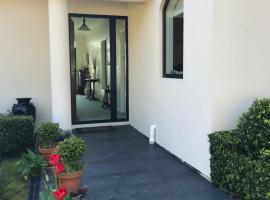 Apartment 45 @ Noble Estate, country house in Waikanae