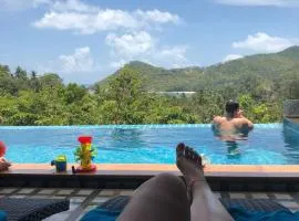 Baan View Talay Pool Villas、トンナイパンヤイのヴィラ