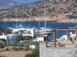 Notos Villa, hotel with parking in Schinoussa