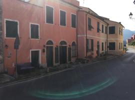 Cà Bartolomeo – hotel w mieście Finale Ligure