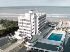 Hotel Golf Internacional, hotel en Santa Teresita