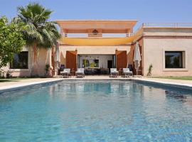 Villa Salamouni by Sejour Maroc，Oulad Snaguia的寵物友善飯店