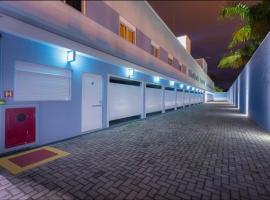 Azure Motel (adults only), hotel en Registro