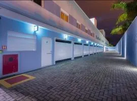 Azure Motel (adults only)