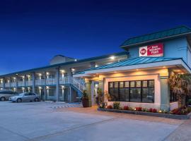 Best Western Plus Holiday Sands Inn & Suites, hotel in Norfolk