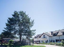 Quatro Osrodek Jezdziecki - Gospodarstwo Agroturystyczne, farm stay in Pobiedziska