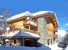 Luxury chalet near the ski slopes, hotel v mestu Arc 1600