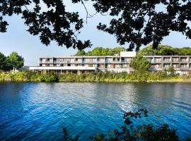 Best Western Plus Hotel les Rives du Ter, viešbutis mieste Larmoras-Plažas, netoliese – Eric Tabarly Sailing Museum