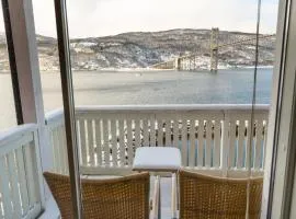 Tjeldsundbrua Maritim