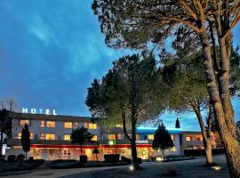 L'Aquitaine - Cahors Sud, hotel with parking in LʼHospitalet