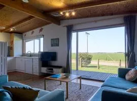 Far View - Pets, Linen, Wi-Fi, Netflix, Caravan