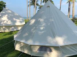 Glamping Kaki - Large Bell Tent, hotel di Singapore