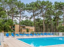 Residence Les Grands Pins - maeva Home, hotel din Carcans