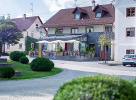 Gasthaus und Pension Zur Linde, hotel en Rot an der Rot