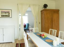 Spacious Private Apartment for Family Holiday, hotel v destinaci Stege