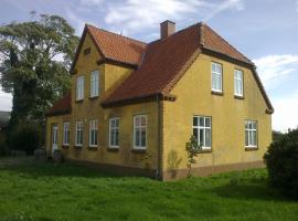 A Big Holidayhouse Rømø-Rim-Ribe, khách sạn ở Skærbæk