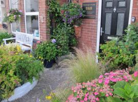 Holmleigh House Bed and Breakfast, hotel with parking in Seaton