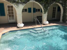 Courtyard Villa Hotel, hotel in Lauderdale By-the-Sea, Fort Lauderdale