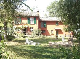 Agriturismo Piccola Raieda: Sasso Marconi'de bir otel