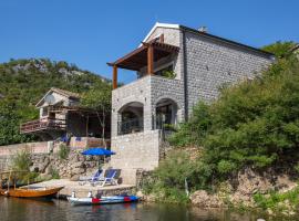 "Paradise Lake House" at National Park Skadar Lake, beach rental in Karuč